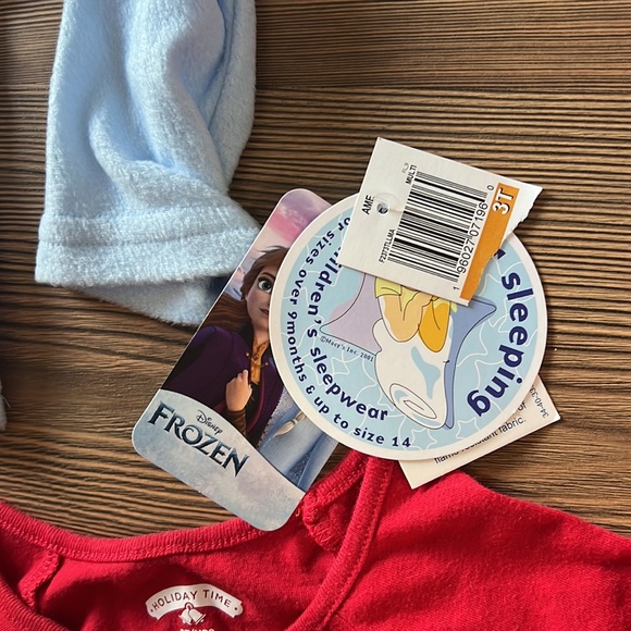 Disney & Holiday Time Toddler Girls Clothing Bundle Size 2T & 3T - Picture 11 of 11